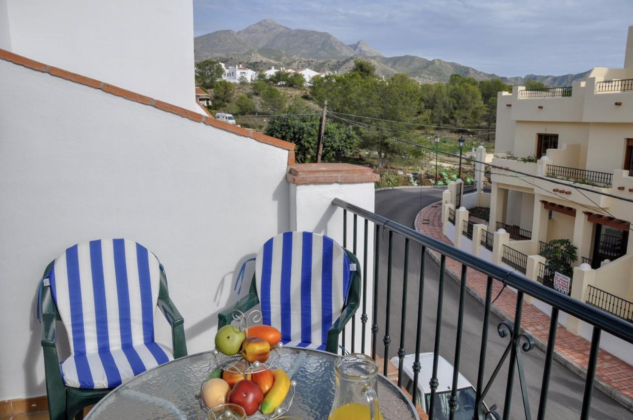 Nerja Paradise Rentals - Apt Chimenea A1E Екстер'єр фото